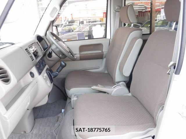 Suzuki EVERY 2009-04 377046-12
