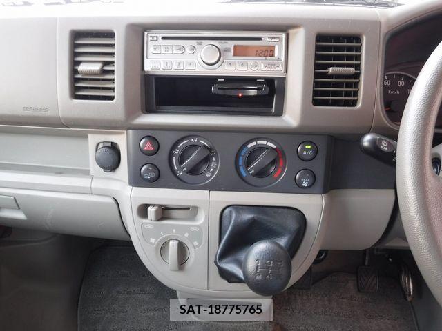 Suzuki EVERY 2009-04 377046-15