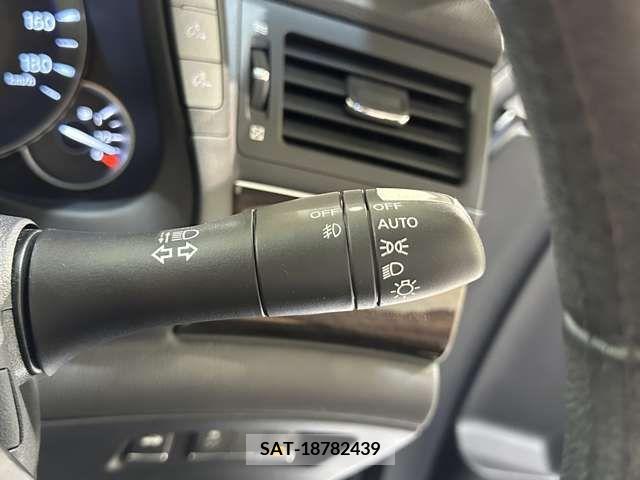 Nissan FUGA 2010-05 324768-15