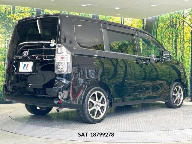 Toyota VOXY 2008-04 394939-18