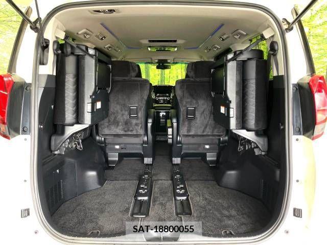 Toyota ALPHARD 2017-11 389046-10