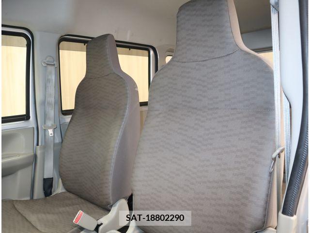 Suzuki EVERY 2020-10 379976-23