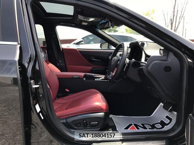 Lexus ES 2019-04 242303-9