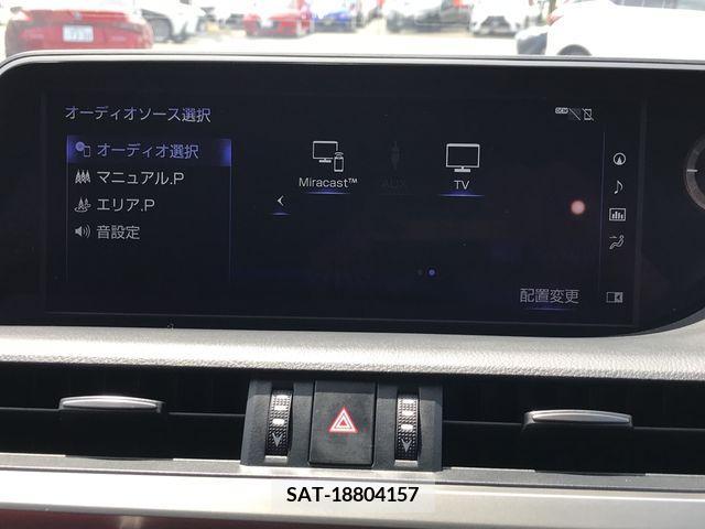 Lexus ES 2019-04 242303-18