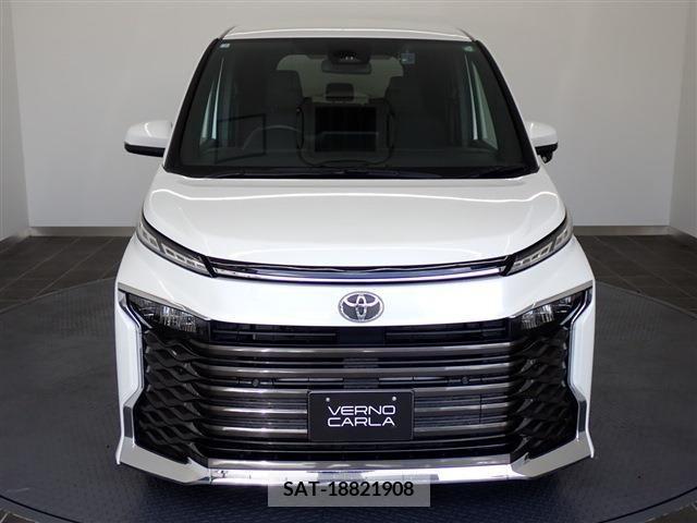 Toyota VOXY 2023-07 345642-3