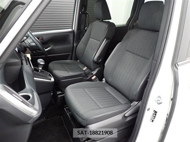 Toyota VOXY 2023-07 345642-21