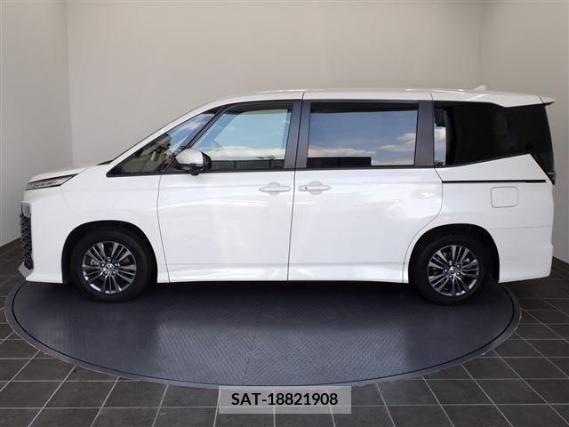 Toyota VOXY 2023-07 345642-28
