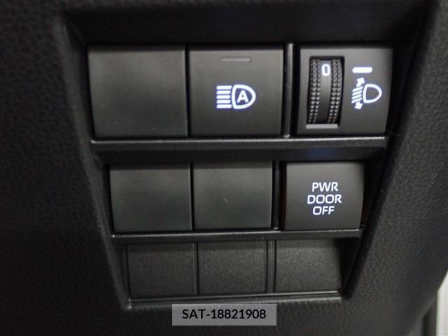 Toyota VOXY 2023-07 345642-15