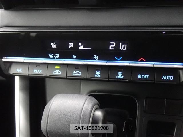 Toyota VOXY 2023-07 345642-13