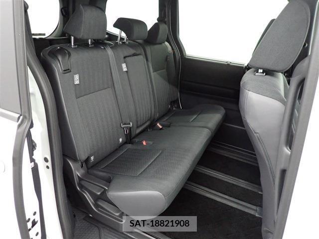 Toyota VOXY 2023-07 345642-22