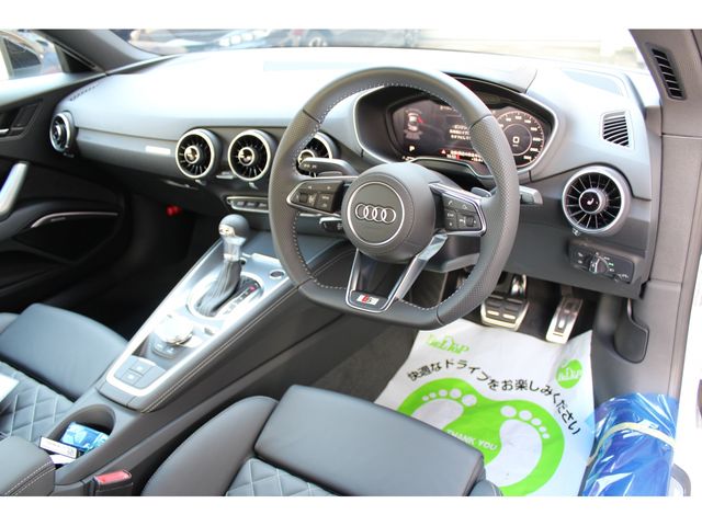 Audi TT 2023-03 14585-11