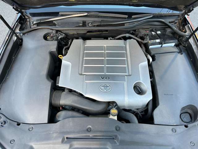 Toyota CROWN MAJESTA 2013-01 186136-9