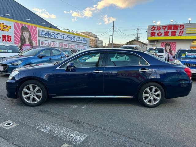Toyota CROWN MAJESTA 2013-01 186136-7