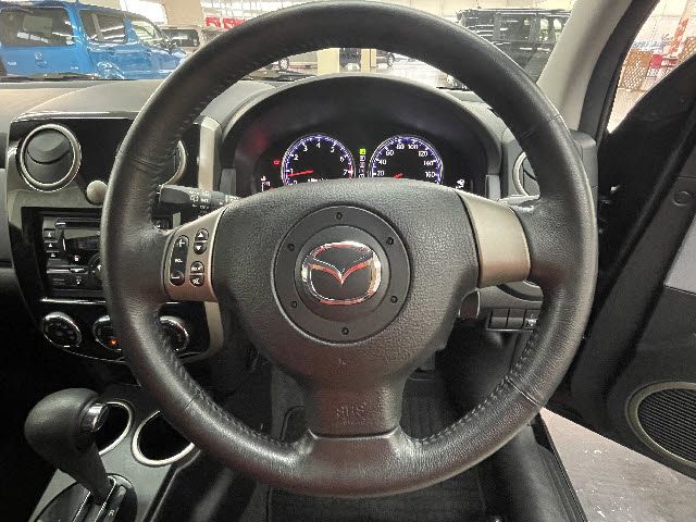 Mazda VERISA 2010-07 193034-13