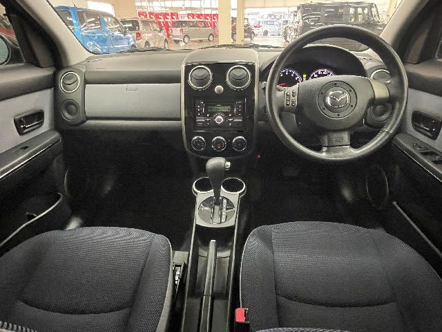 Mazda VERISA 2010-07 193034-1