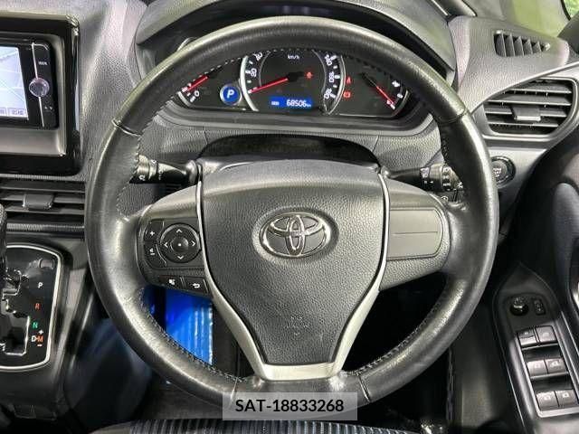 Toyota VOXY 2014-06 330267-11