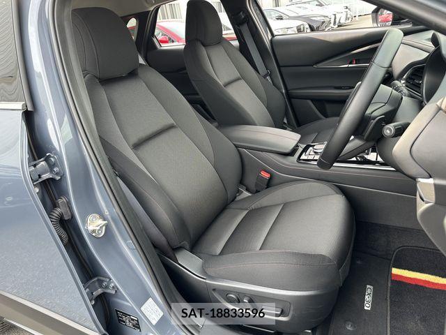 Mazda CX-30 2023-01 265649-13