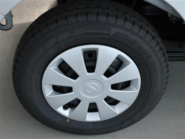 Nissan CLIPPER 2022-09 1440-3