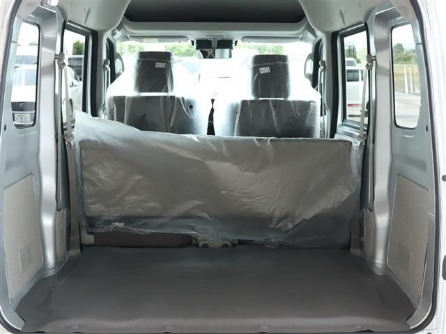 Nissan CLIPPER 2022-09 1440-16