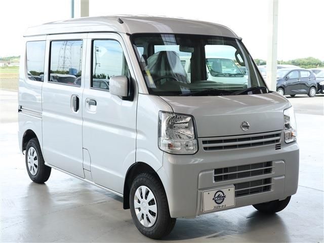 Nissan CLIPPER 2022-09 1440-19