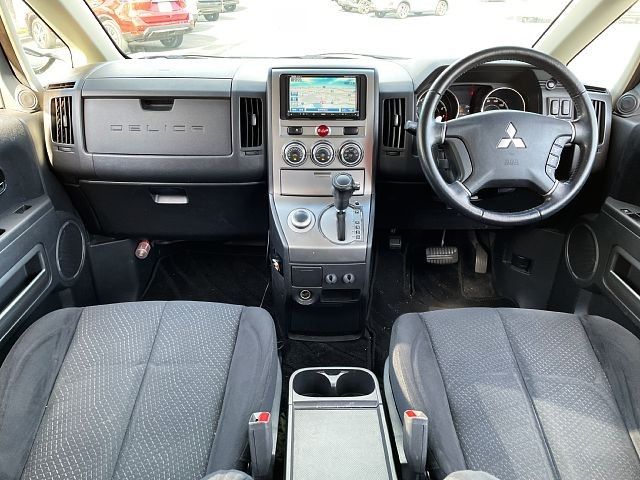 Mitsubishi DELICA D5 2013-11 19427-1