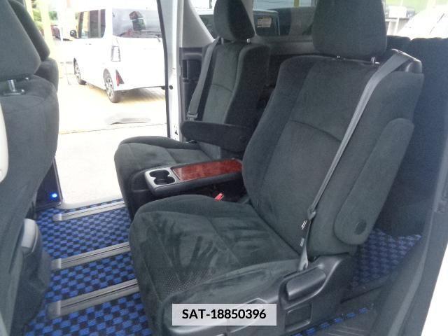 Toyota VELLFIRE 2010-01 386875-23