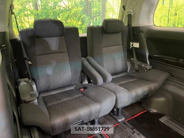 Toyota VELLFIRE 2012-06 330185-10