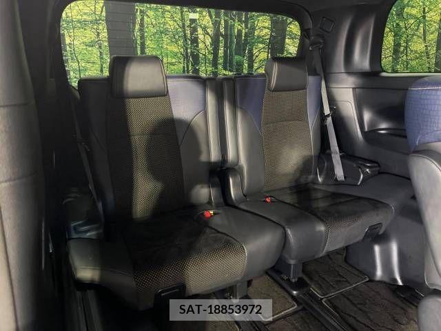 Toyota VELLFIRE 2017-05 299341-10