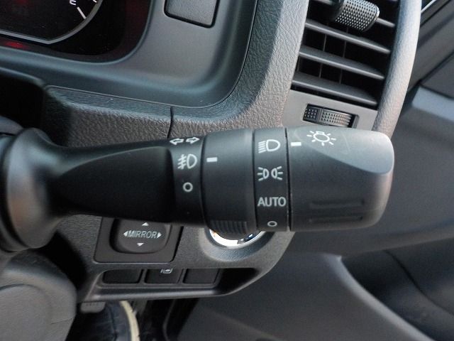 Toyota HIACE WAGON 2019-11 190834-9
