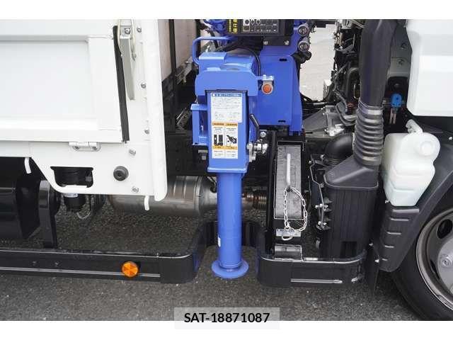 Mitsubishi CANTER 2023-12 454934-19