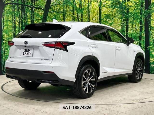 Lexus NX 2015-09 354166-17