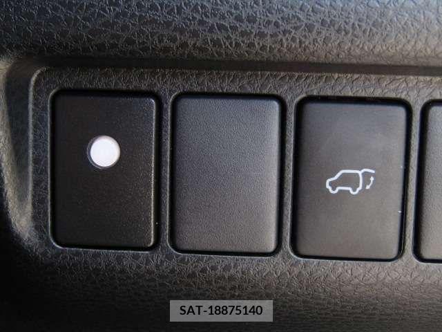 Toyota HARRIER 2018-11 381382-11