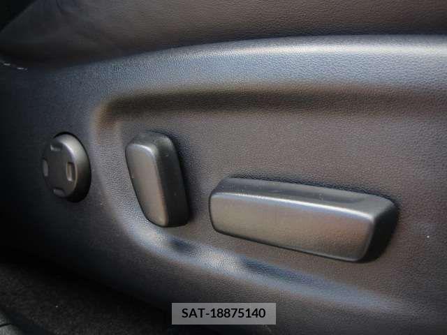 Toyota HARRIER 2018-11 381382-3