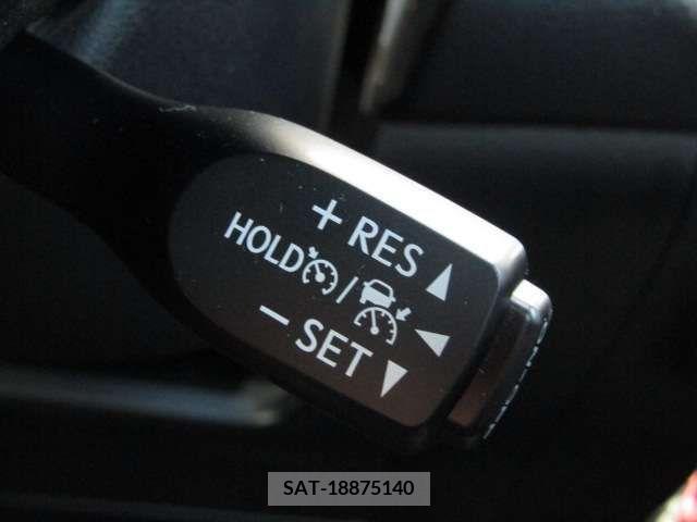 Toyota HARRIER 2018-11 381382-2