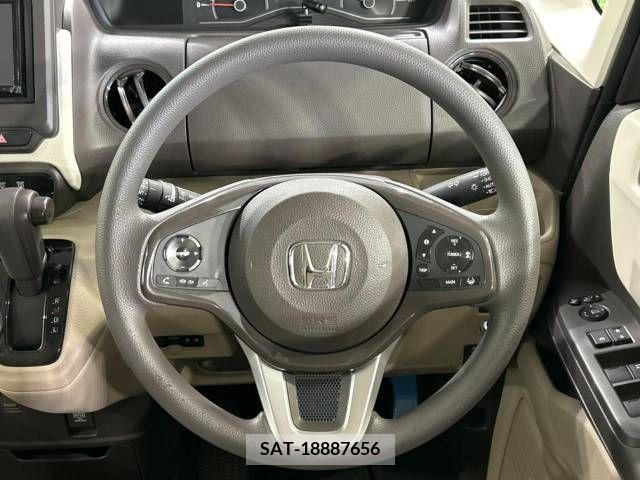 Honda N BOX 2018-02 278706-11