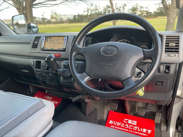 Toyota HIACE VAN 2005-11 194204-7