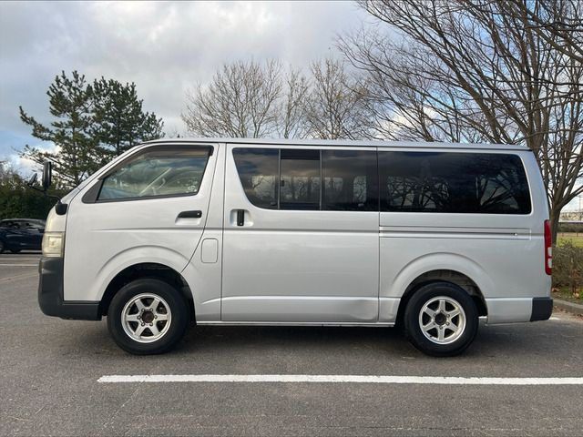Toyota HIACE VAN 2005-11 194204-5