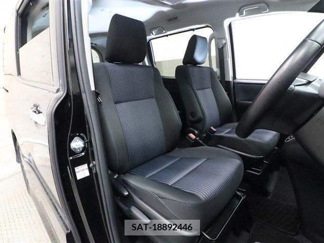 Toyota VOXY 2015-10 289116-3