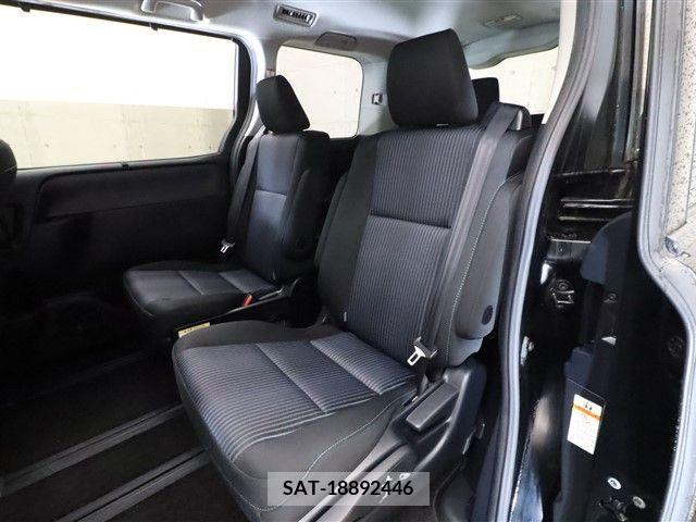 Toyota VOXY 2015-10 289116-6