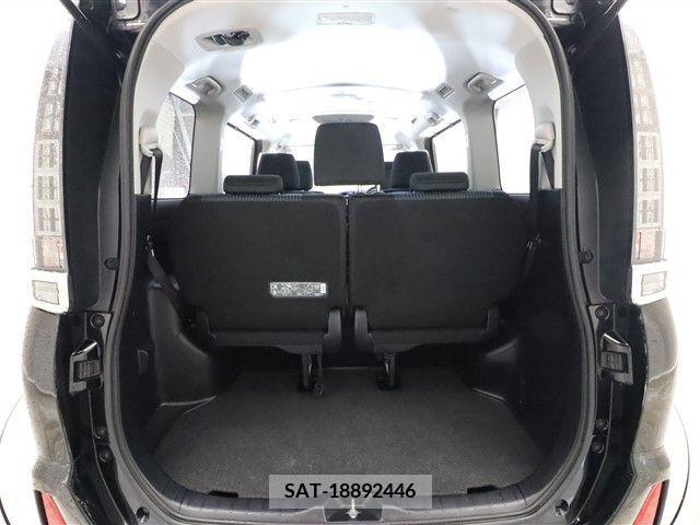 Toyota VOXY 2015-10 289116-8