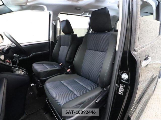 Toyota VOXY 2015-10 289116-5