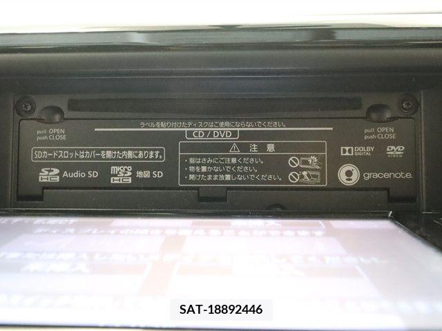 Toyota VOXY 2015-10 289116-17