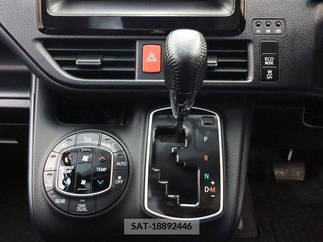 Toyota VOXY 2015-10 289116-13