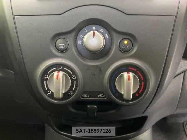 Nissan NOTE 2019-03 339577-6