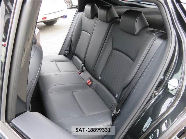 Toyota C-HR 2017-04 322972-17