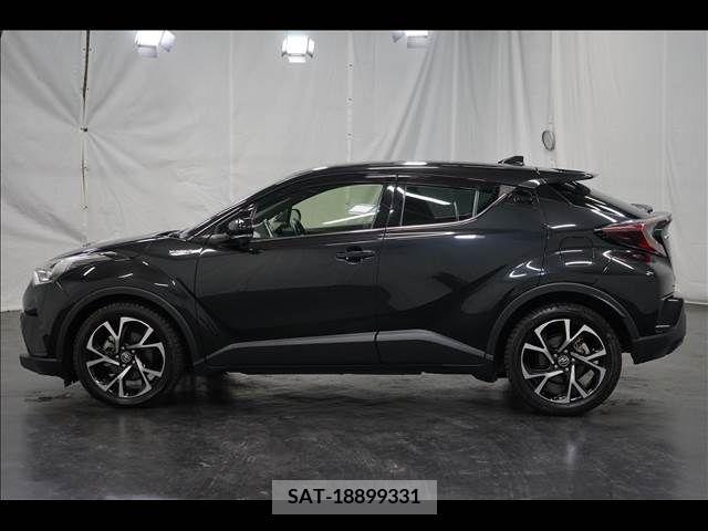 Toyota C-HR 2017-04 322972-14