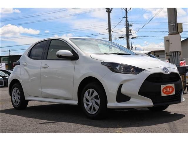 Toyota YARIS 2022-05 14641-2