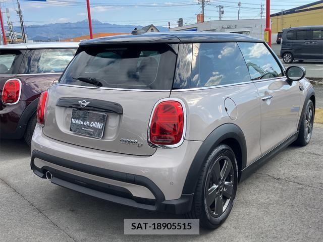 Bmw MINI 2022-03 205050-3