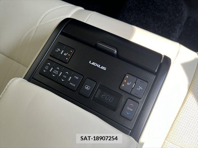 Lexus ES 2021-09 391818-18