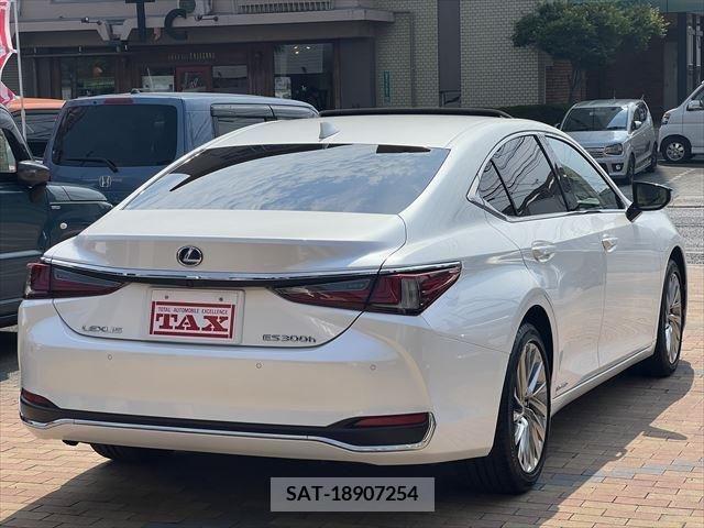 Lexus ES 2021-09 391818-3